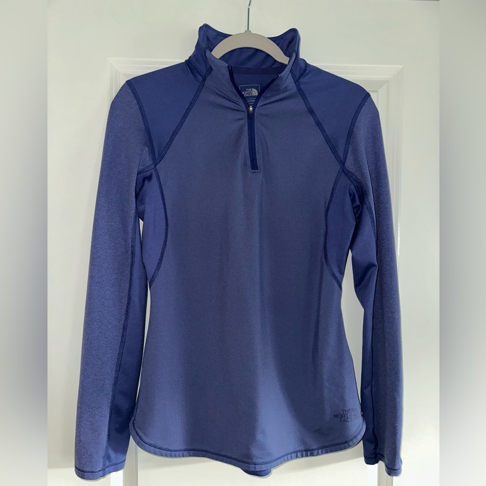 The North Face Women's purple Quarter-Zip Top Flash Dry size Medium